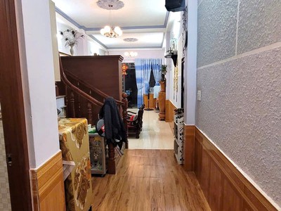 Nhỉnh 6 tỷ tl  nhà hẻm xe hơi   82m    giáp phú nhuận, chỉ 10 phút ra sân bay tsn 2