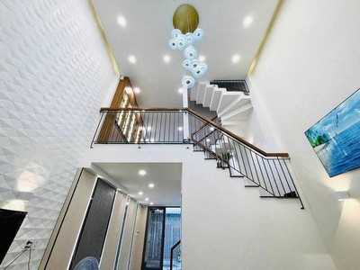Bán nhà hẻm 373/ lý thường kiệt, phường 9, tân bình  4,5 14  2 lầu 0