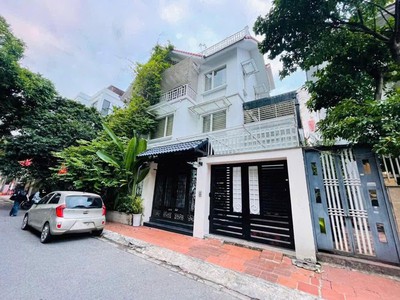 Bán nhà hoàng hoa thám, ba đình, ngõ oto, gần mặt phố, 160m2, mặt tiền 12m, 22 tỷ. 0