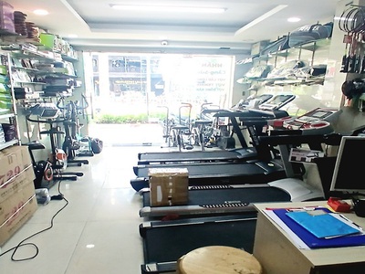 Bán nhà mặt tiền kinh doanh đường 3 tháng 2, p8, q10, 4 tầng, không lộ giới, quy hoạch 0