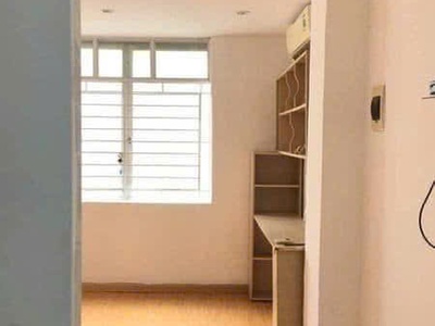 Cho thuê căn hộ tập thể phố minh khai,  90m2, 3 ngủ, 7.5 triệu cho ở sinh viên, gđ 3