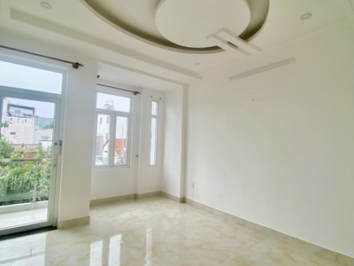 Bán nhà 64m , 4pn, 4wc, 3 tầng, q.9, 7,05  tỷ, sổ hồng 3
