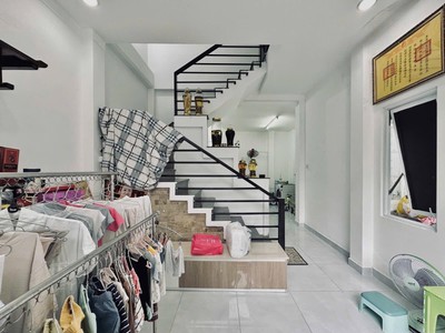 Nhà hoàng hoa thám bình thạnh gàn bệnh viện ung bứu 1