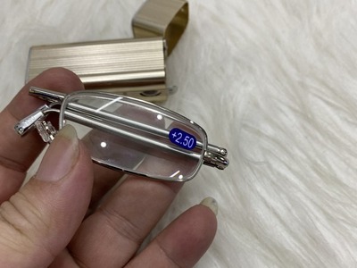 Địa chỉ bán kính lão gấp gọn mắt thuỷ tinh cực tiện lợi giá chỉ từ 250k giao Var:TinhQuan 3