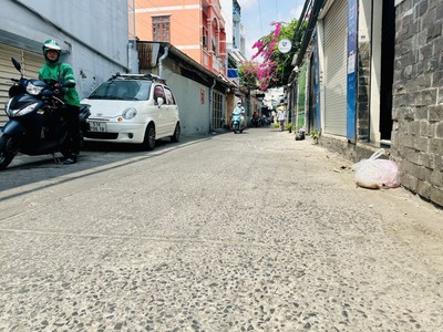 Bán nhà 173m2 lương văn can q8   ngang 6.3m   hẻm xe hơi   11.15 tỷ 2