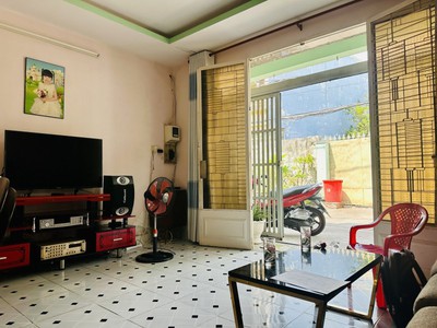 Bán nhà 173m2 lương văn can q8   ngang 6.3m   hẻm xe hơi   11.15 tỷ 1