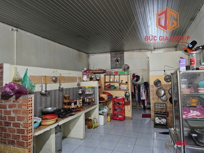 Bán nhà mặt tiền kd đường nguyễn thành đồng, sát khu d2d, giá siêu rẻ 3