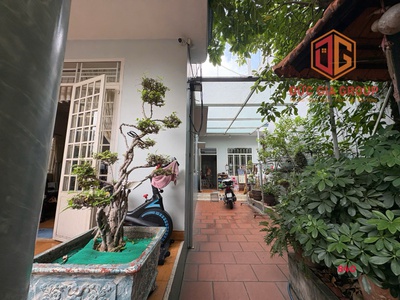 Hot  nhà mặt tiền trương quyền, có 2 mặt tiền, gần bv hoàn mỹ, dt lớn, giá rẻ 3