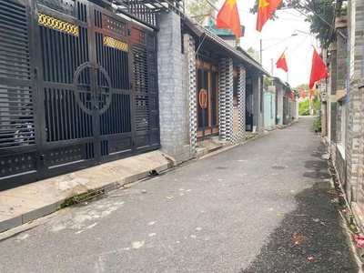 Bán nhà p.tân phong, gần chợ 26, sân oto, đường oto thông, chỉ 2,9 tỷ 4