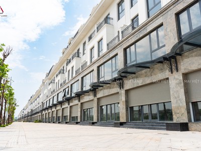 Bán nhà phố 5 tầng đối diện chung cư Vinhomes, và chung cư TASECO sỏ sẵn, nhận nhà ngay 2
