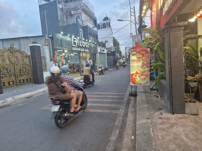 Hàng hiếm giữa lòng tp   mặt tiền nguyễn hữu cầu   chính chủ gửi bán 1