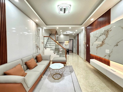 Nhà 2 tầng kèm nội thất , vòng xoay Kim Hằng TP.Hồ Chí Minh 4