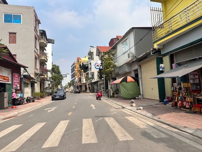 Phúc lợi,long biên 11tỷ 111m lô góc ô tô đỗ cửa,mặt tiền 8m 2