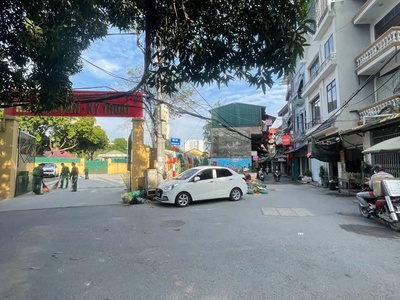 Ngọc thụy,long biên 11tỷ 65m nhà cũ lô góc,ngõ ô tô kinh doanh cho thuê 2
