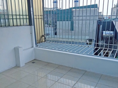 Bán nhà hoa lâm-việt hưng- nhà 5 tầng   cách phố hoa lâm 50m   giá chỉ 6.3 tỷ  hoa lâm, long 1