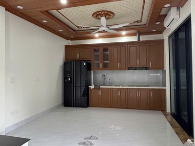 Nhà mới koong   mặt tiền rộng   gần phố   giá 6.4 tỷ  hoa lâm   việt hưng, long biên  31m   5 1