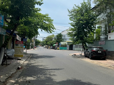 Lô đất mặt tiền ngang đẹp cực hiếm phường nam nha trang. 0