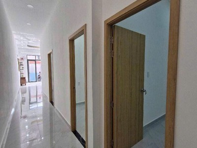 Bán nhà  110m2 ngang 5m  ngay đại học gao thông vận tải . nhỉnh 5 tỷ  pb203 3
