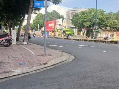 Bán nhà  110m2 ngang 5m  ngay đại học gao thông vận tải . nhỉnh 5 tỷ  pb203 1