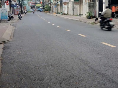 Bán nhà  110m2 ngang 5m  ngay đại học gao thông vận tải . nhỉnh 5 tỷ  pb203 2