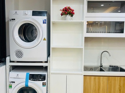 Bán căn 2 ngủ tầng thấp toà hh4 linh đàm tiện đi lại, thoáng mát giá chỉ 2 tỷ 570 bao phí 3