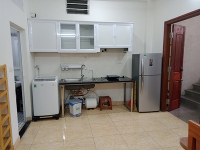 Chính chủ cho thuê căn hộ dịch vụ 2N1K 65m2 tầng 3 tại ngõ 141 Phố Trích Sài, Tây Hồ, Hà Nội. 6