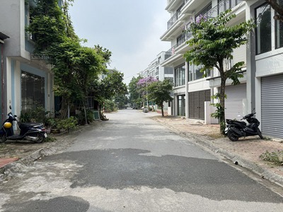 Đất TĐC Trâu Quỳ: 113m2 đường 11m, đối diện Shophouse Metropolitan - Khổ đất đẹp, đầu tư hoặc an cư 3