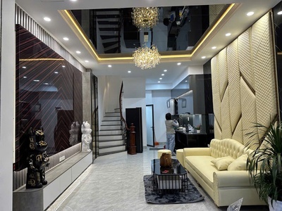 Bán Nhà Đại Từ ,DT45m2 ,Giá 7.xxTỷ , Ngõ Nông , hoáng Sáng , Lô góc 0