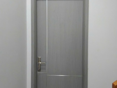 Cửa gỗ carbon sang bền 1