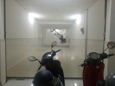 Cho thuê nhà mặt tiền dĩ an bình dương 200m2 15triệu/tháng 6