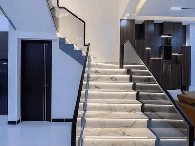Chính chủ cần bán nhà phố ngay đường Phạm Văn Ngô, Phường 4, Tp. Tân An, SHR, 2 tỷ 4 3