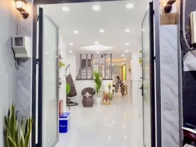  nhà mới âu dương lân, p.3, q.8   2 tầng   nở hậu đẹp   chỉ 4,5 tỷ 0