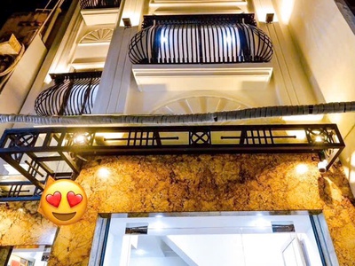 Bán nhà siêu phẩm quận 1, hẻm đề thám, dt 4.7 x 4.7 m, 4 tầng, dòng tiền cho thuê 320 tr, giá 5.3 tỷ 0
