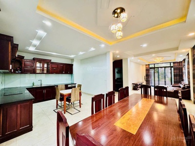 Biệt thự đẹp liên phường sát dự án global city bán gấp 4