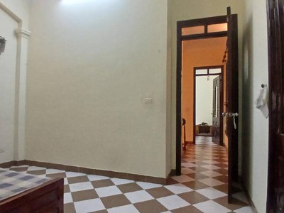 Bán nhà khương trung- nhà đẹp- gân hồ- giá tốt- 40m2 2