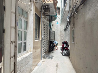 Bán nhà khương trung- nhà đẹp- gân hồ- giá tốt- 40m2 0