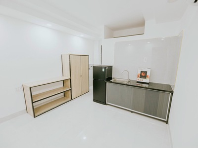 Bán chdv có thang máy  17 phòng thu nhập 100triệu/tháng , full nội thất cao cấp gần mt phạm hùng p4 2