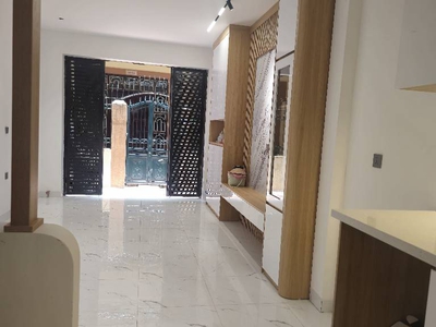Nhà phạm văn đồng   gần ô tô tránh   ngõ thông  full đồ-ở ngay 1