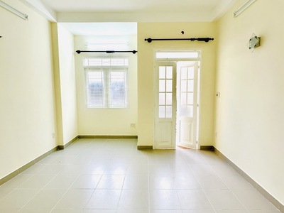 Tô hiến thành   hẻm xe hơi   nhà 4 tầng btct   chỉ 6.x tỷ 2