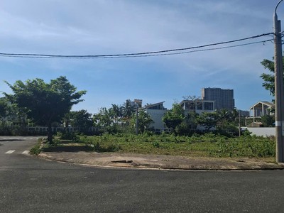  lô góc 2 mặt tiền - view hồ - cách biển 1km - giá chỉ 3,92 tỷ 1