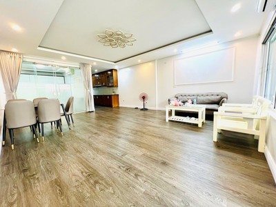 Tầng 1 tt hoàng ngọc phách, dtsd 80m, nội thất đẹp, vài bước ra phố, nhỉnh 5 tỷ 0