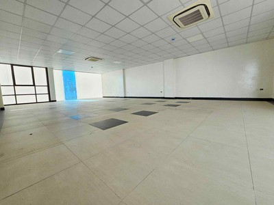 Tòa nhà văn phòng mp nguyễn văn cừ 215m2 10 tầng, dòng tiền 400tr/tháng 1xx tỷ 2