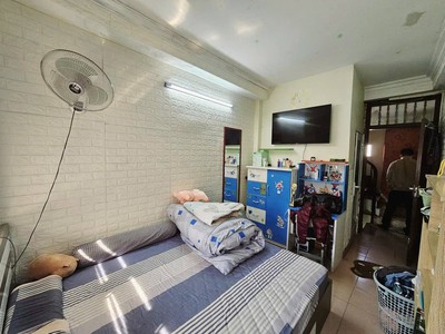 Bán nhà trung tâm quận cầu giấy ngõ nông rộng thẳng tắp giao thông thuận tiện 4 tầng 4,7 tỷ 1