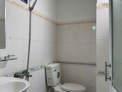 Tòa nhà 5 tầng   mặt tiền trần văn dư   gần biển mỹ khê. 4