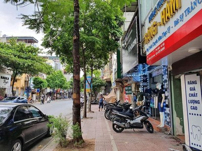 Bán nhà mặt phố ngọc lâm 68m2, 5 tầng, kinh doanh đỉnh, giá cực hiếm 0