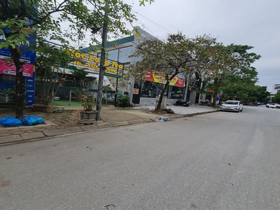 Bán nhà đa tốn, gia lâm, hà nội. diện tích 200m2 2 tầng 1 tum, đường 15m vỉa hè rộng. lh 0989894845 2