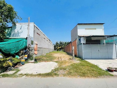 Bán gấp đất MT gần Aeon, đường Võ Văn Môn, TP Tân An   giá chỉ 1 tỷ 800 triệu/100m2 1