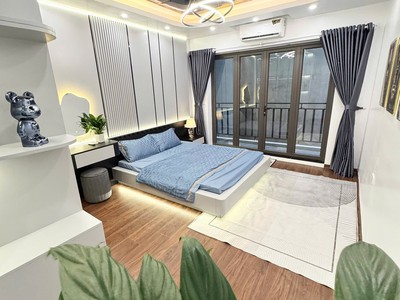 Bán nhà văn chương đống đa 1 nhà ra mặt hồ nhà đẹp full nội thát 4 tầng 32m 7,1 tỷ 1