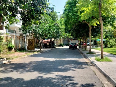 Bán nhà phố bùi thiện ngộ 114m2, mt 5.7m, 4 tầng, gần trường quốc tế marie curie 1