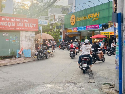 Cho thuê nhà nguyên căn hxh  đường 339 phước long b quận 9 1t1l 3pn 2wc giá 10tr 2